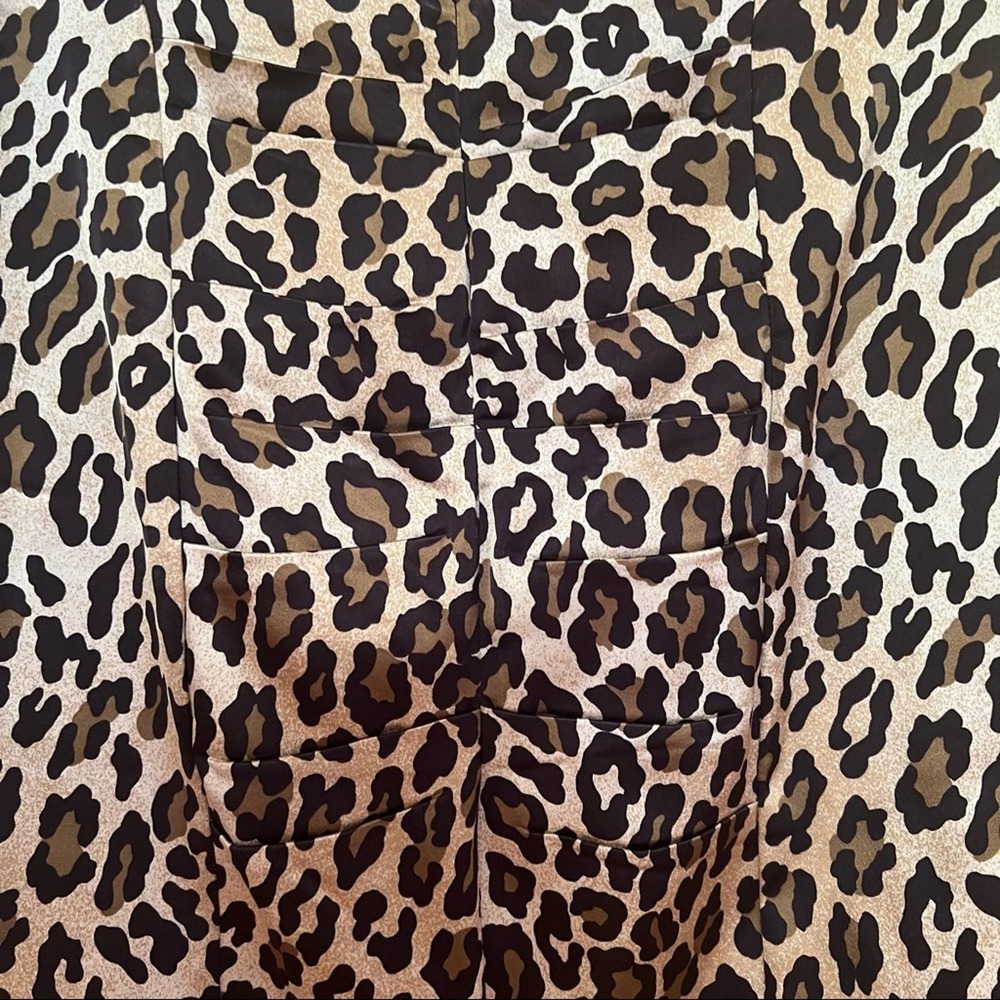 Cache Leopard Print Zip Back Mini Skirt Size 8 - image 3